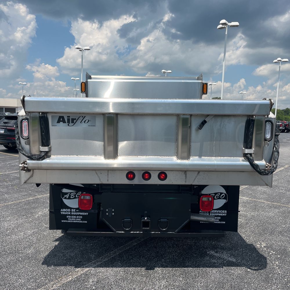 2024 Ram 3500 Cab/Chassis Tradesman