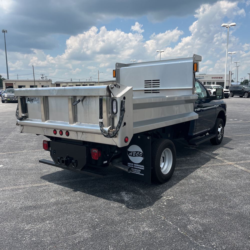 2024 Ram 3500 Cab/Chassis Tradesman