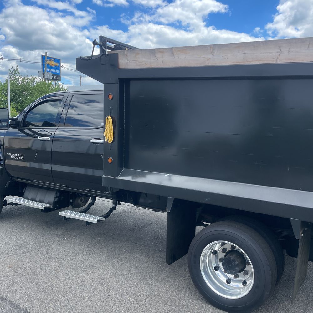 2023 Chevrolet Silverado 4500 LT