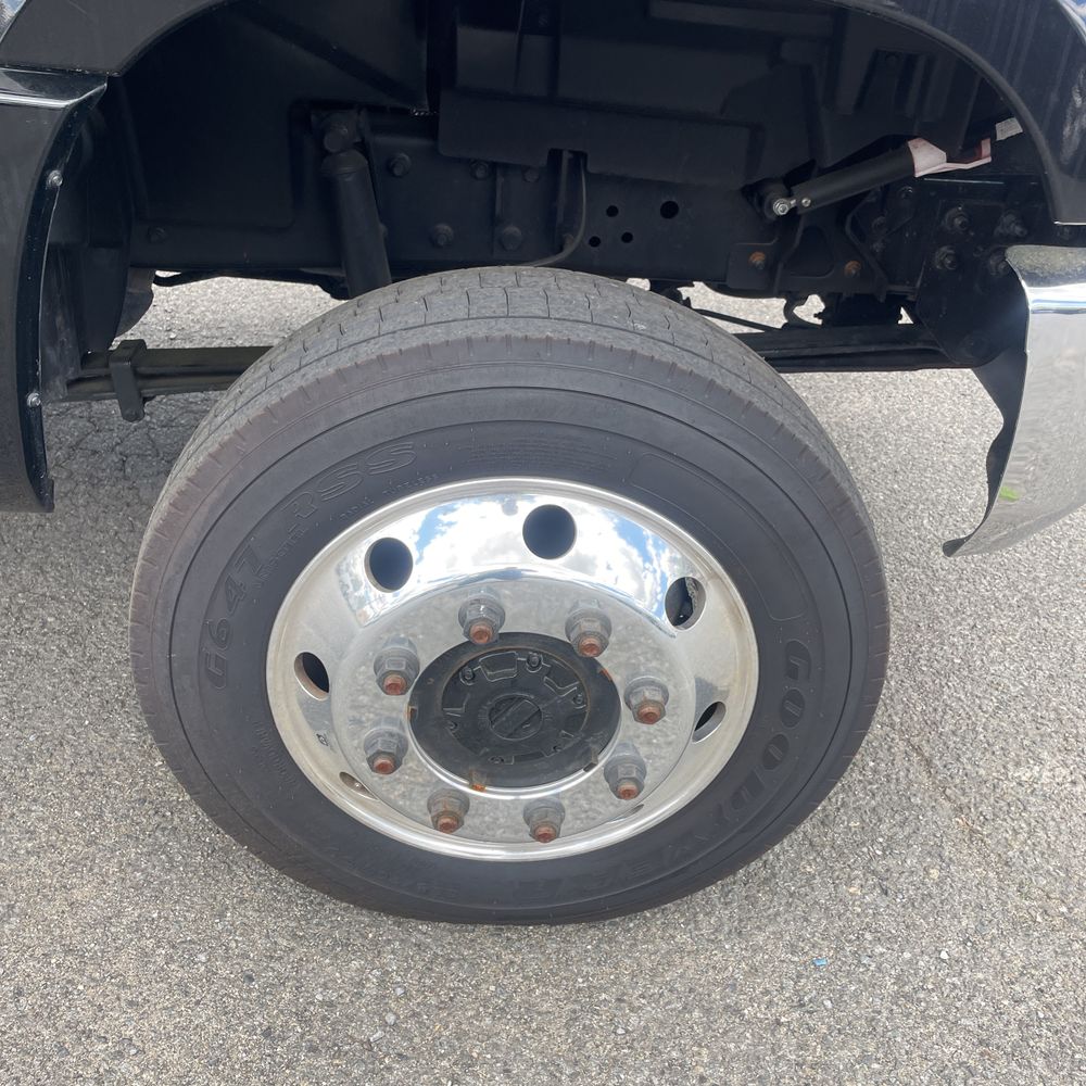 2023 Chevrolet Silverado 4500 LT