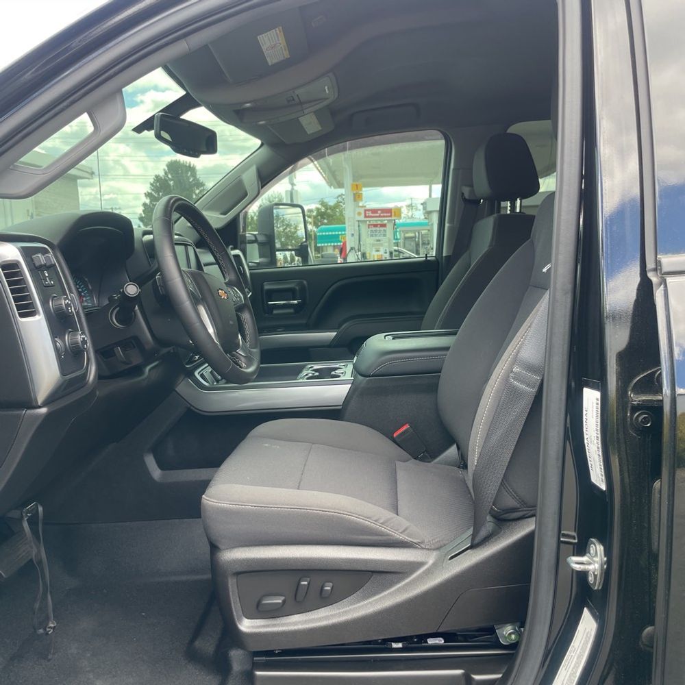 2023 Chevrolet Silverado 4500 LT