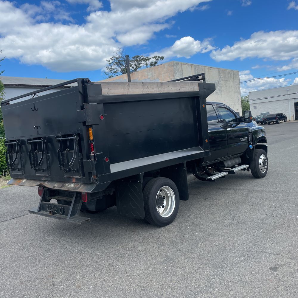 2023 Chevrolet Silverado 4500 LT