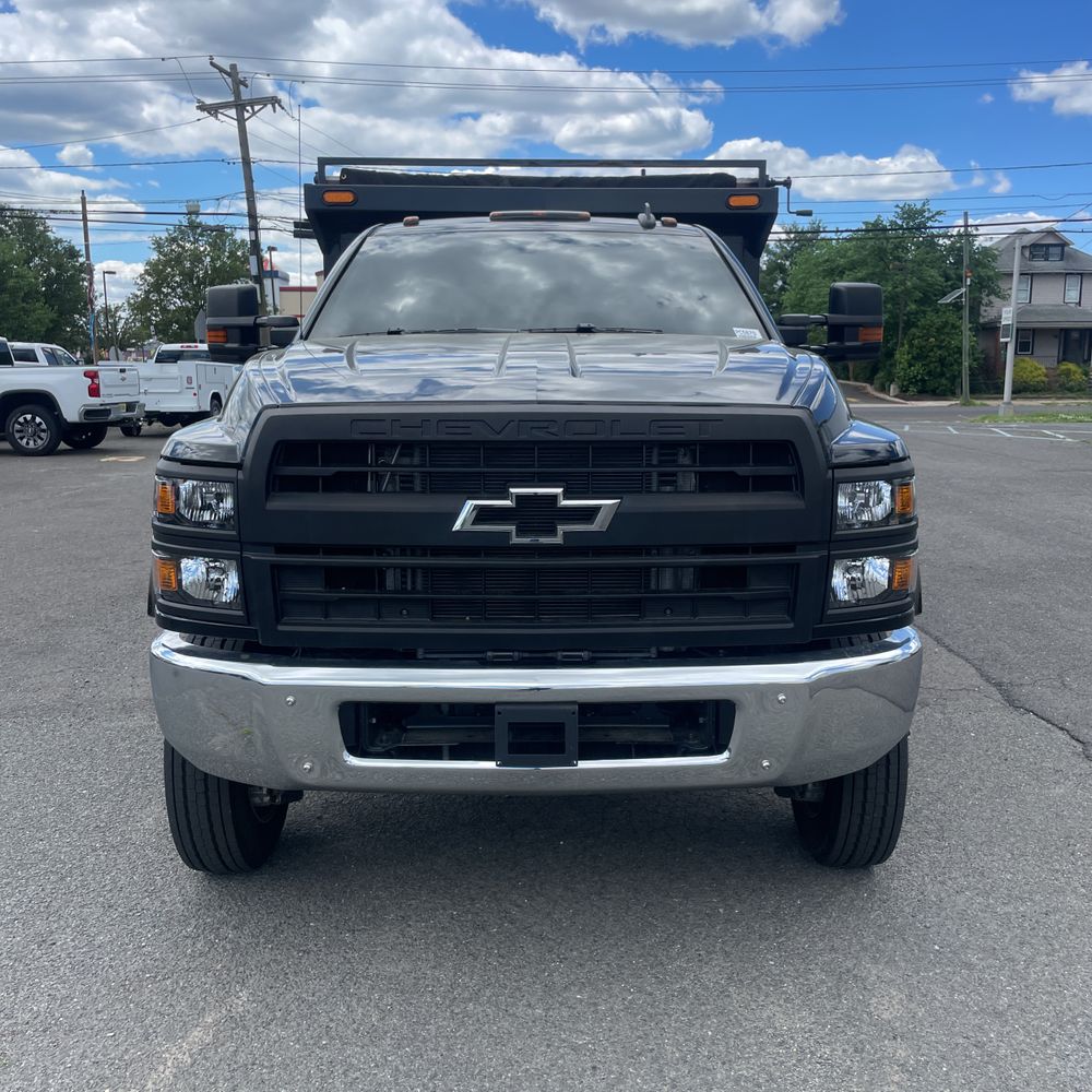 2023 Chevrolet Silverado 4500 LT