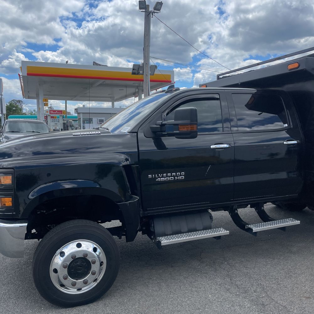 2023 Chevrolet Silverado 4500 LT