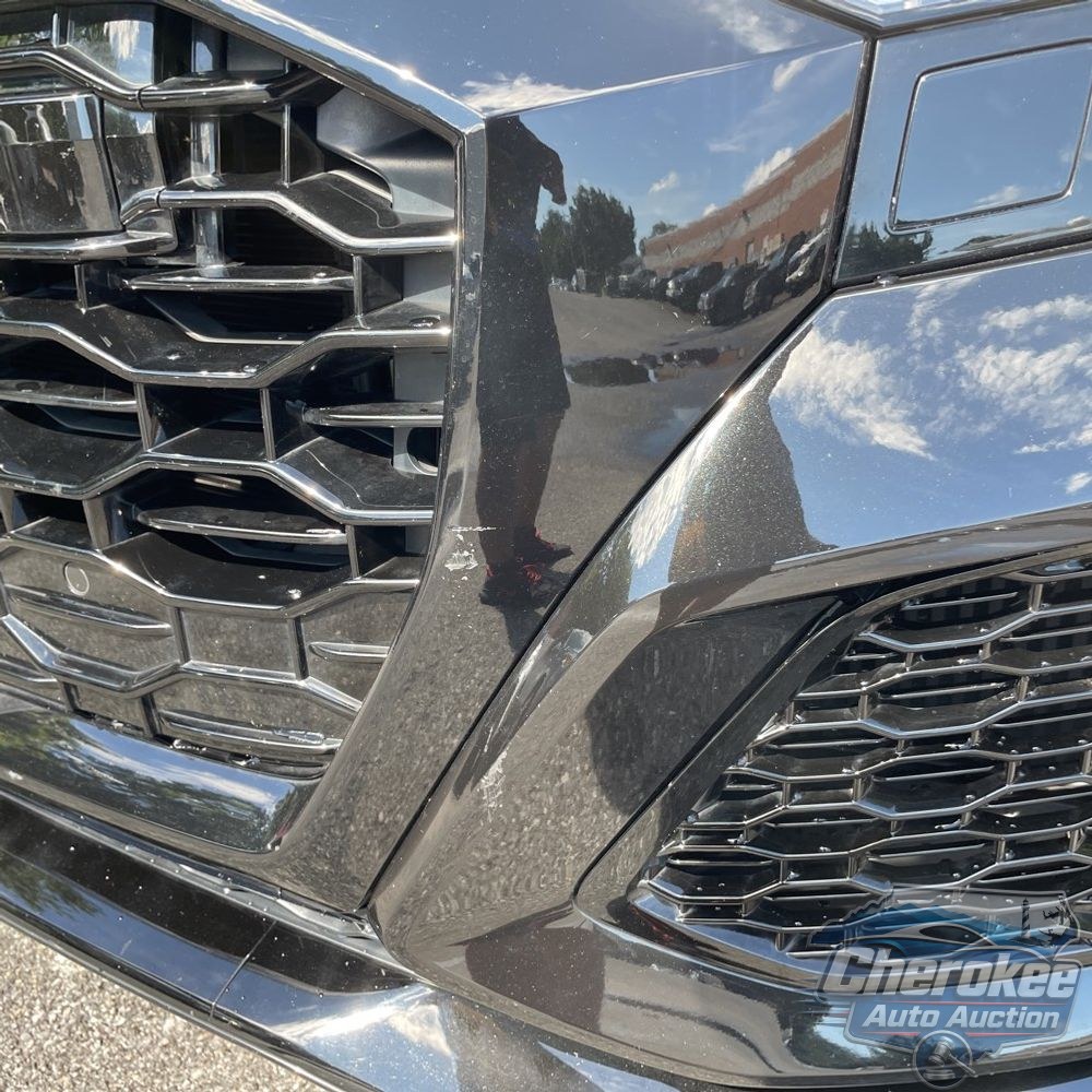 2023 Audi RS Q8