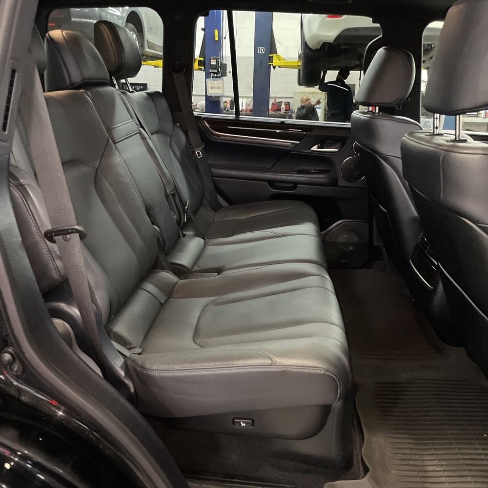 2021 Lexus LX 570 Three-Row