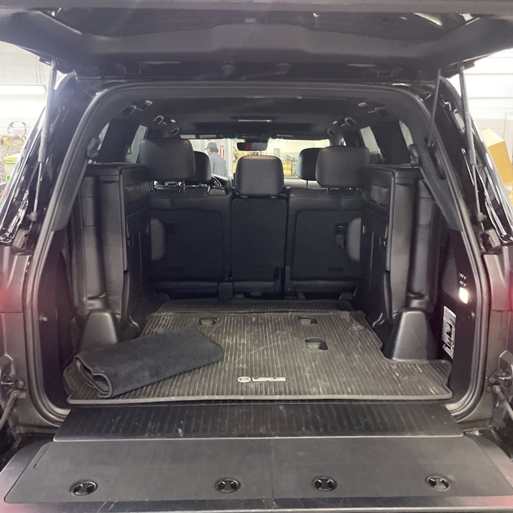 2021 Lexus LX 570 Three-Row