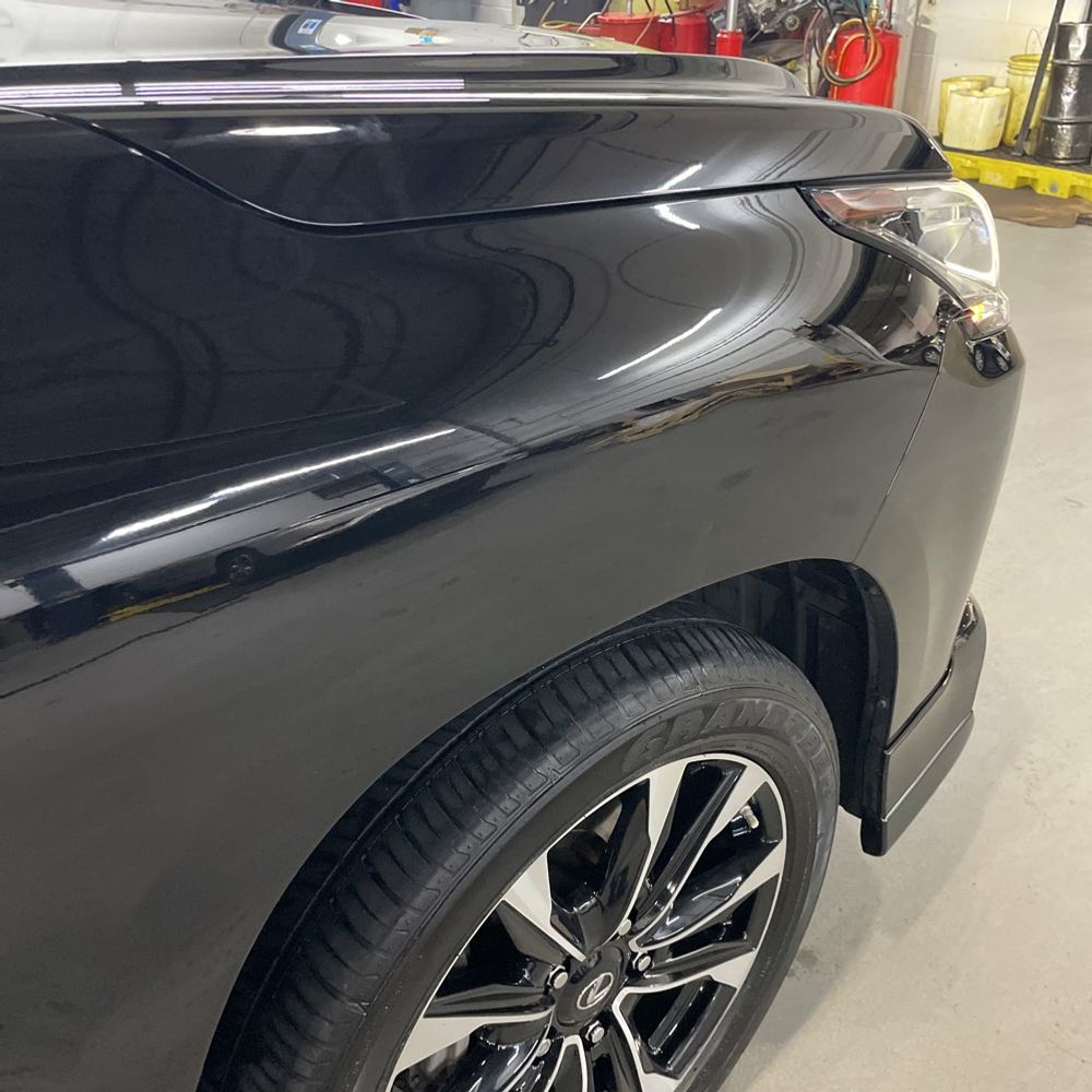 2021 Lexus LX 570 Three-Row
