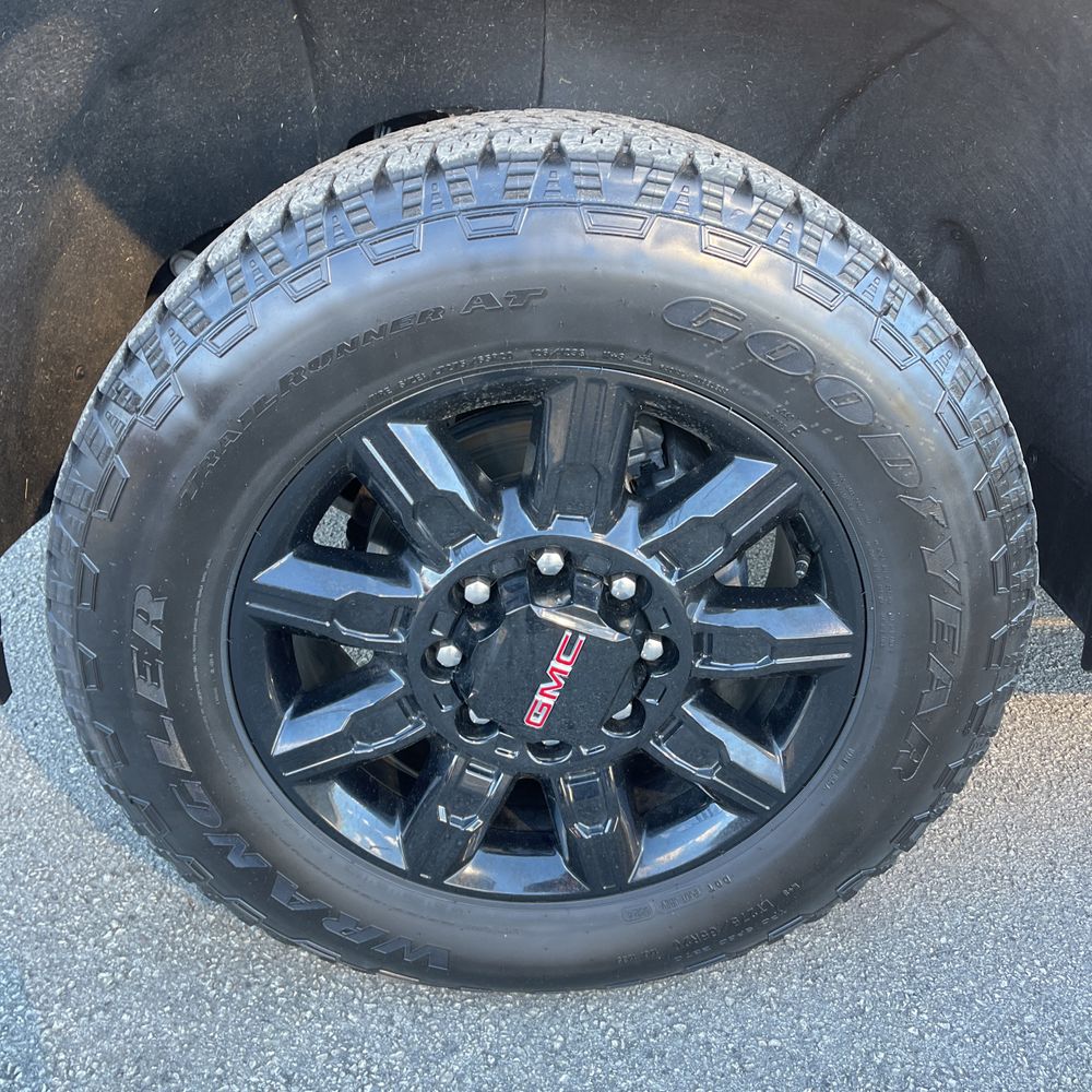 2024 GMC Sierra 2500HD AT4