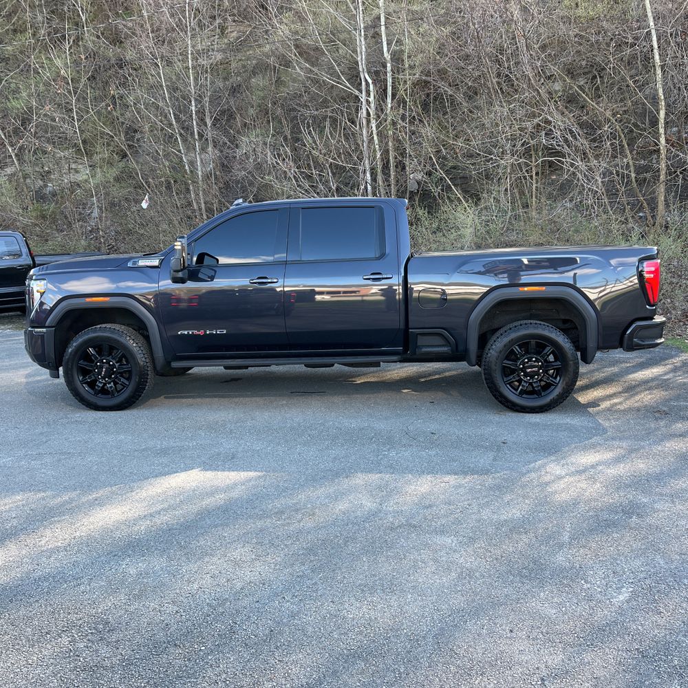 2024 GMC Sierra 2500HD AT4