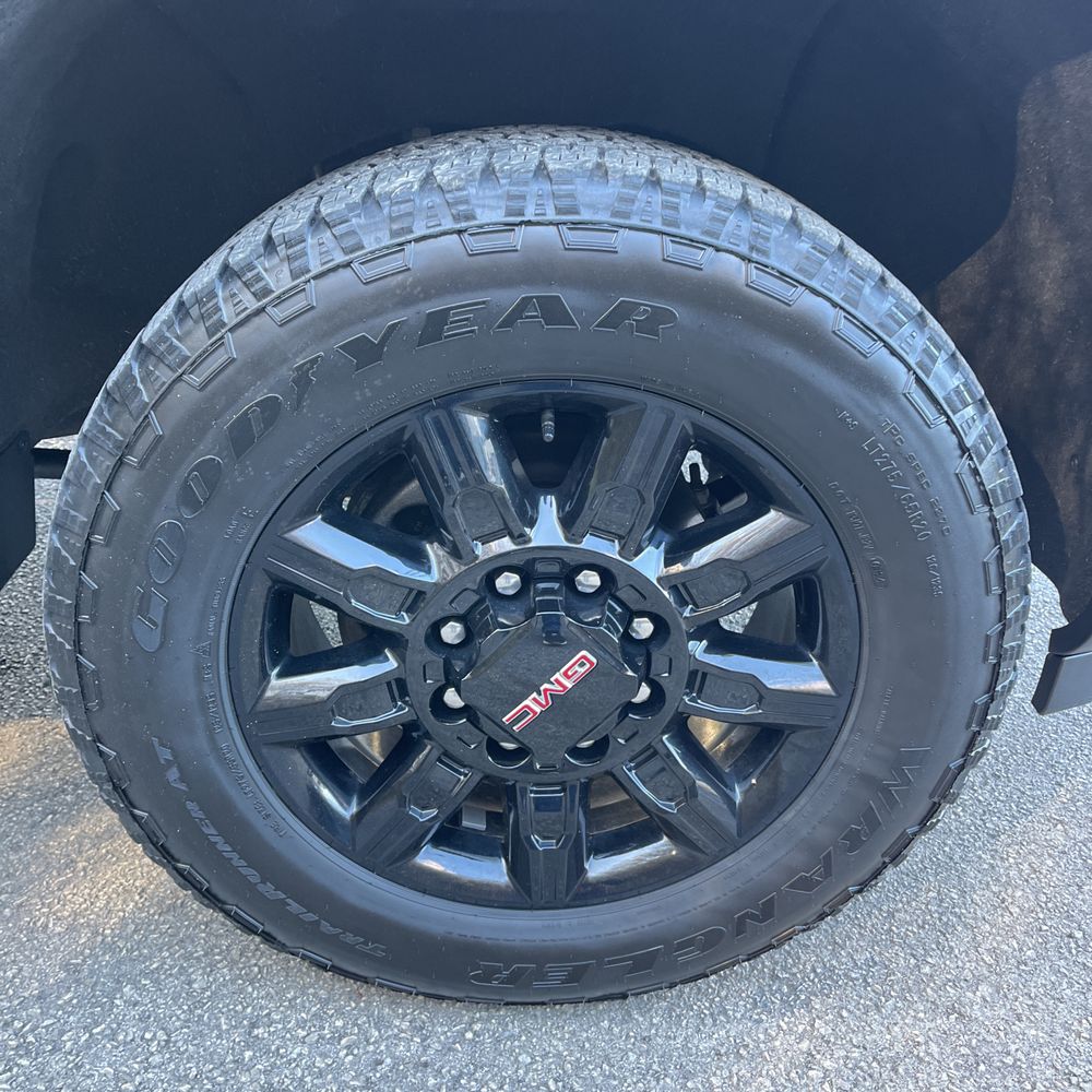2024 GMC Sierra 2500HD AT4
