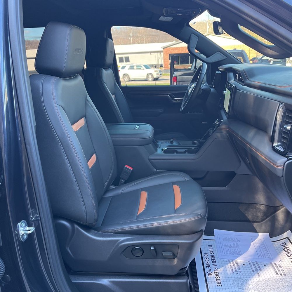 2024 GMC Sierra 2500HD AT4
