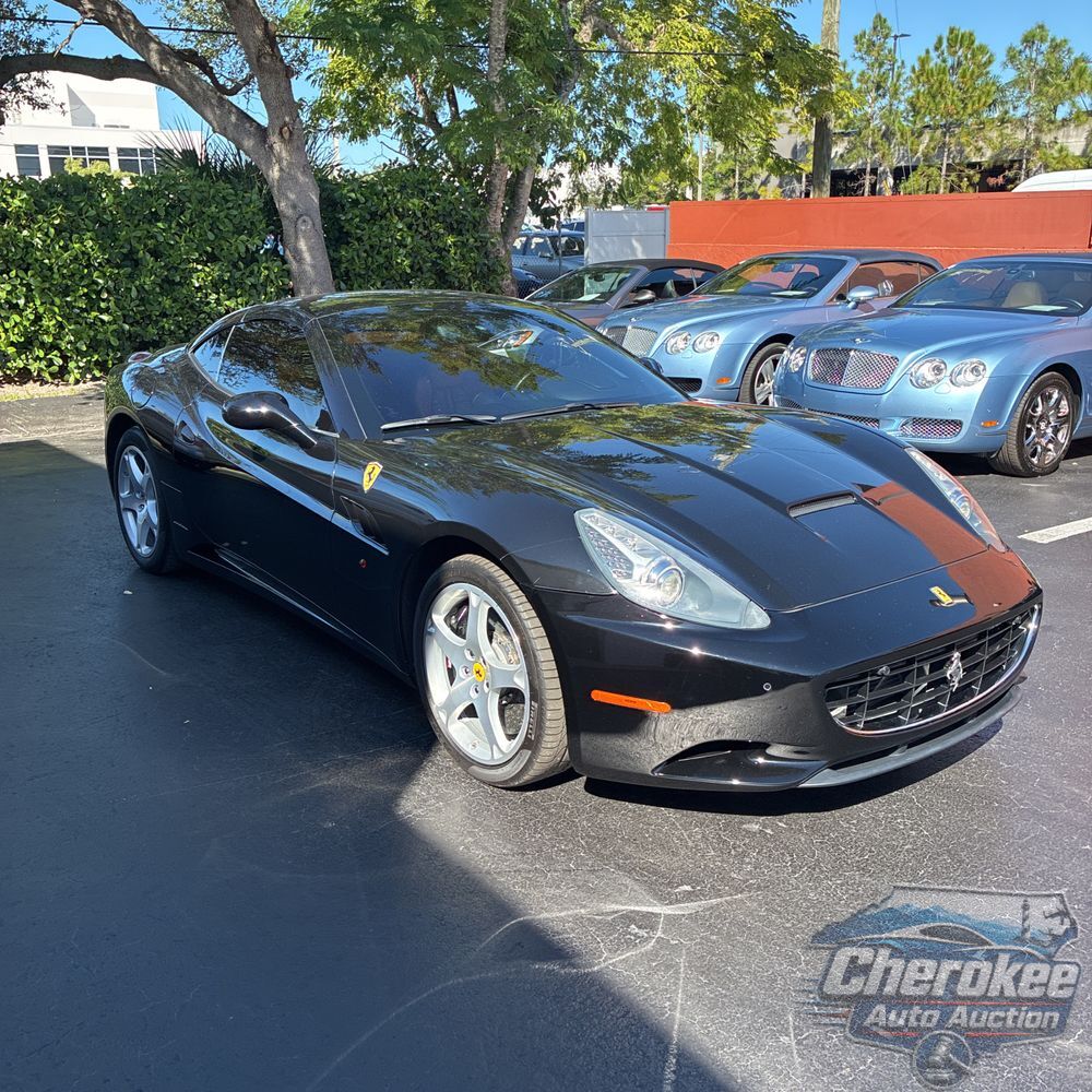 2010 Ferrari California Base