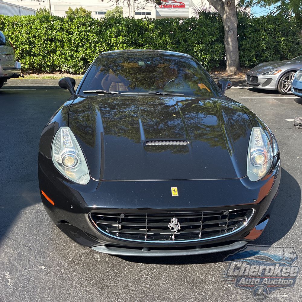 2010 Ferrari California Base