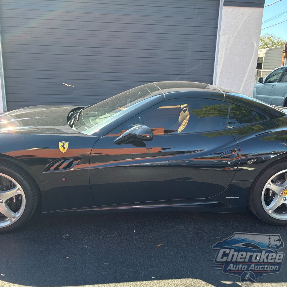 2010 Ferrari California Base