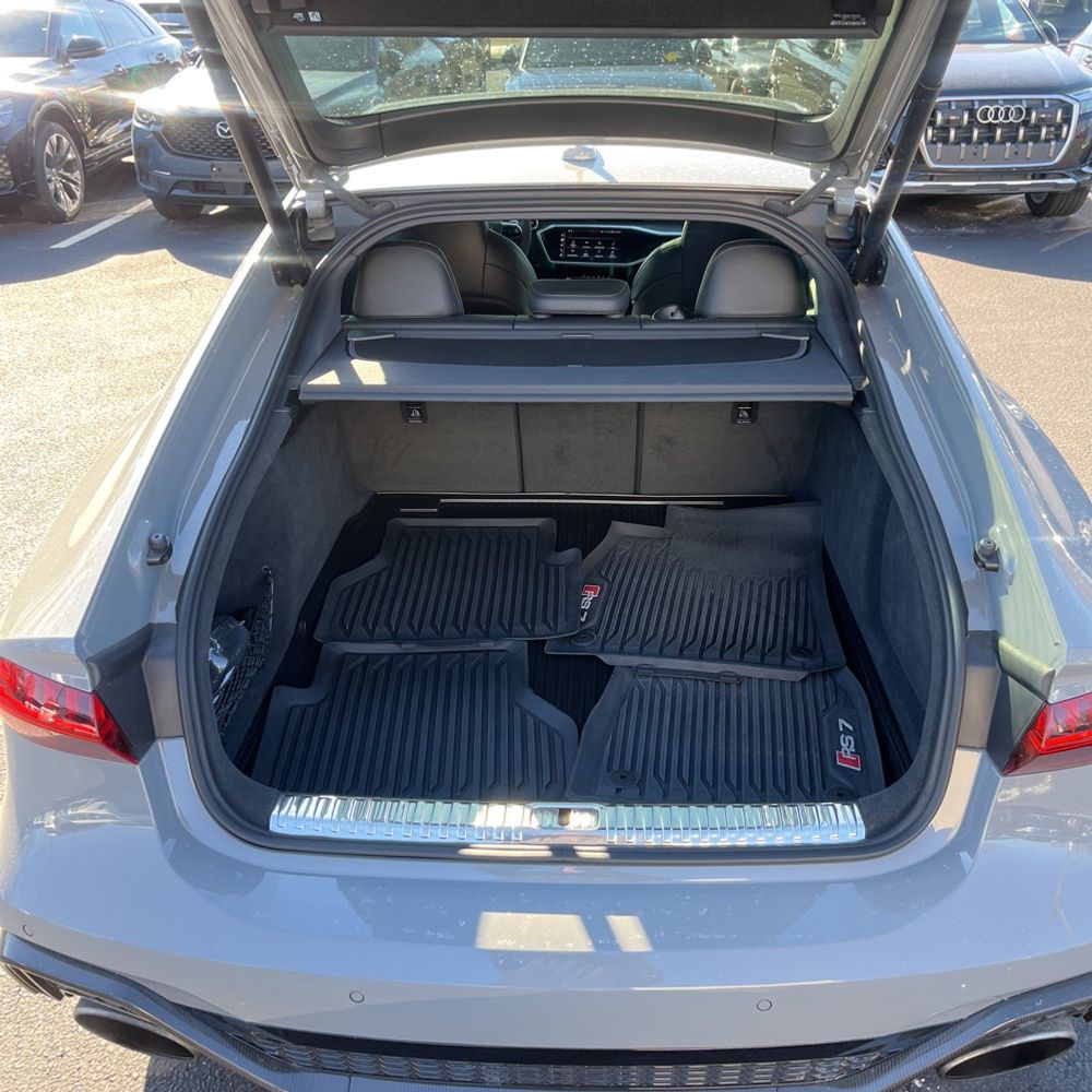 2022 Audi RS 7