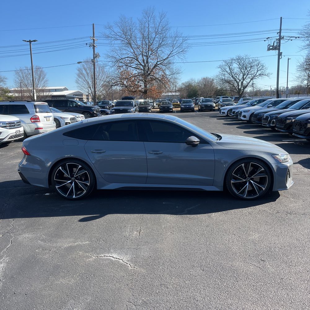 2022 Audi RS 7