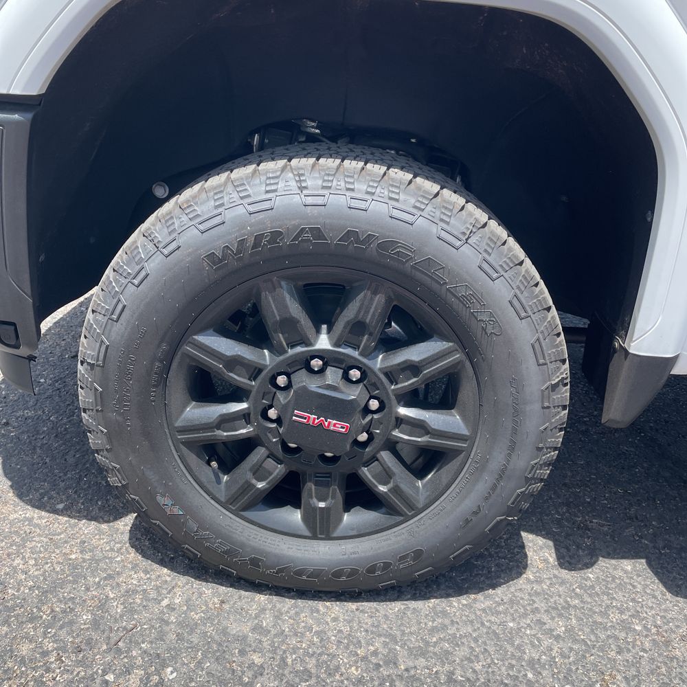 2024 GMC Sierra 2500HD Denali