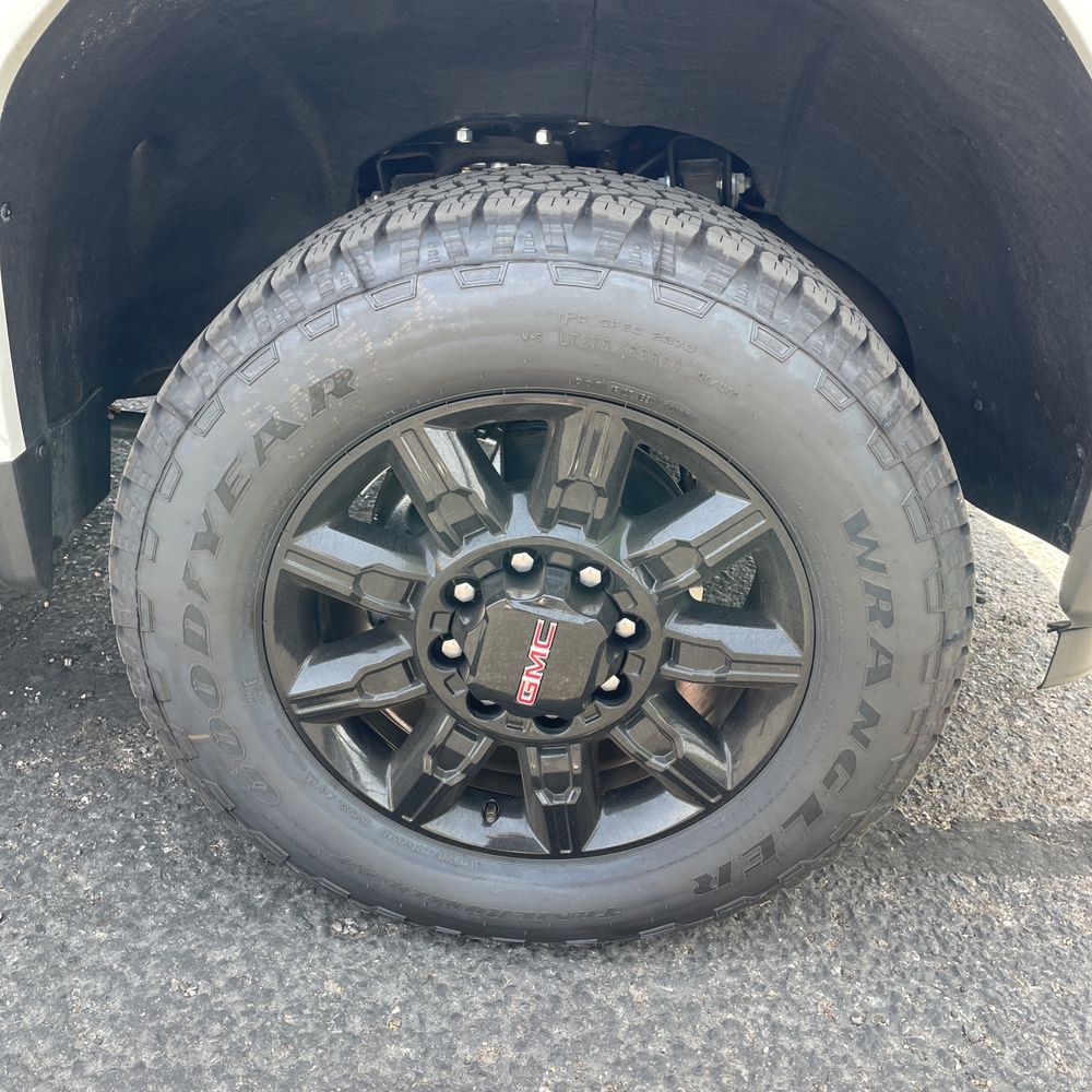 2024 GMC Sierra 2500HD Denali