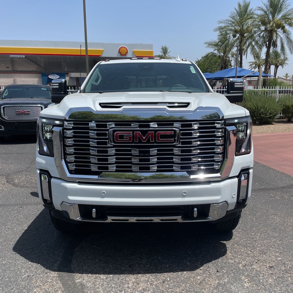 2024 GMC Sierra 2500HD Denali