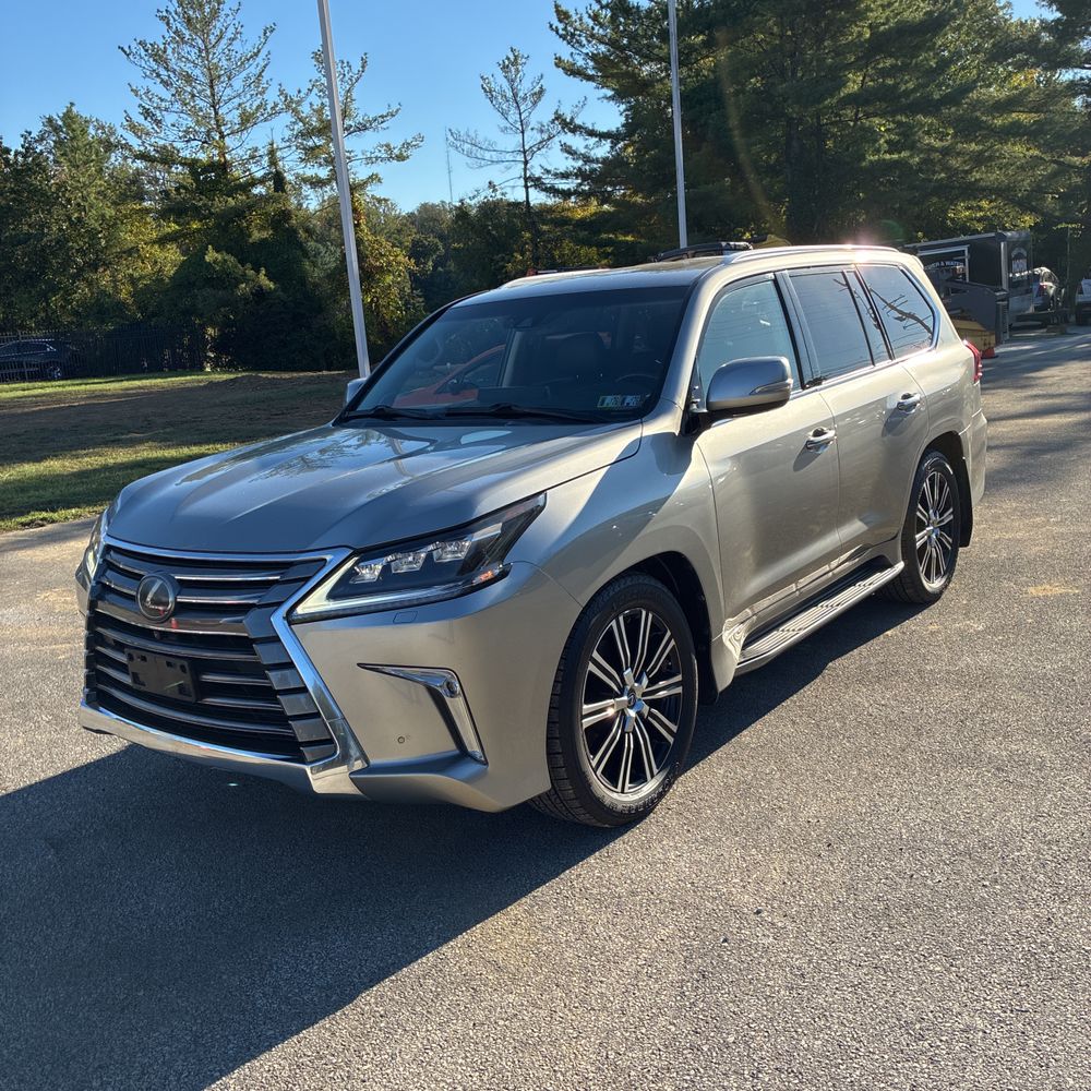 2019 Lexus LX 570