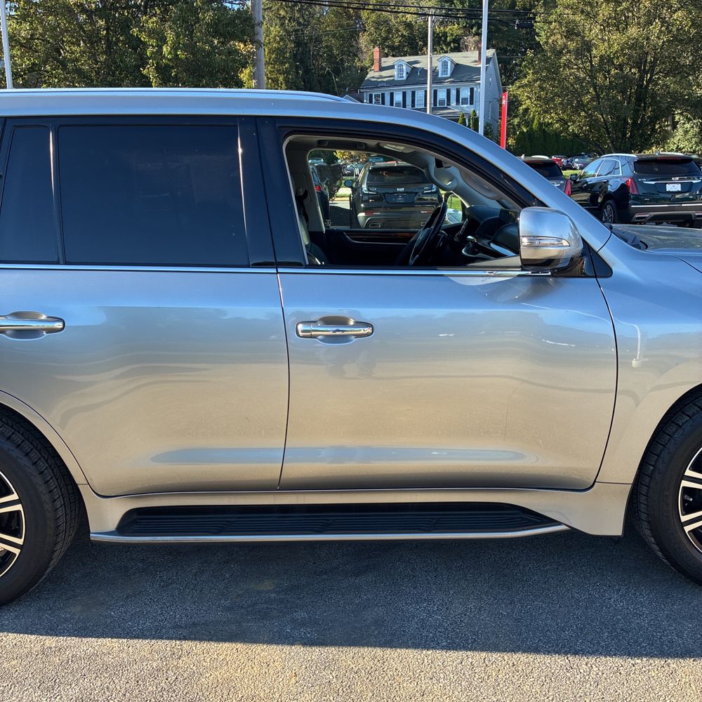 2019 Lexus LX 570 Three-Row