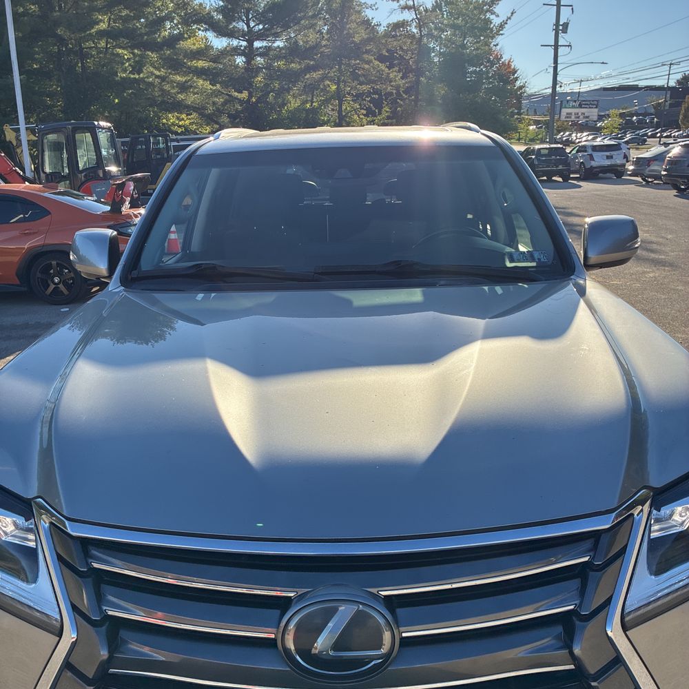 2019 Lexus LX 570 Three-Row