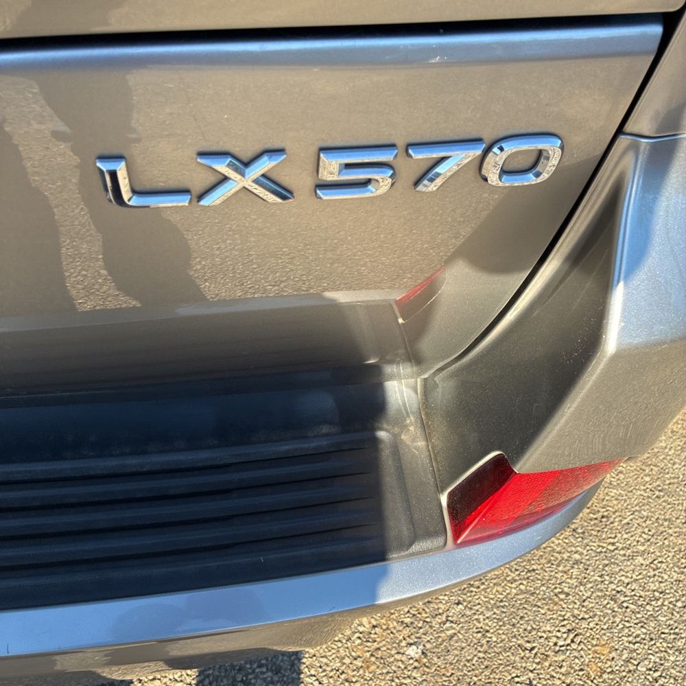 2019 Lexus LX 570 Three-Row