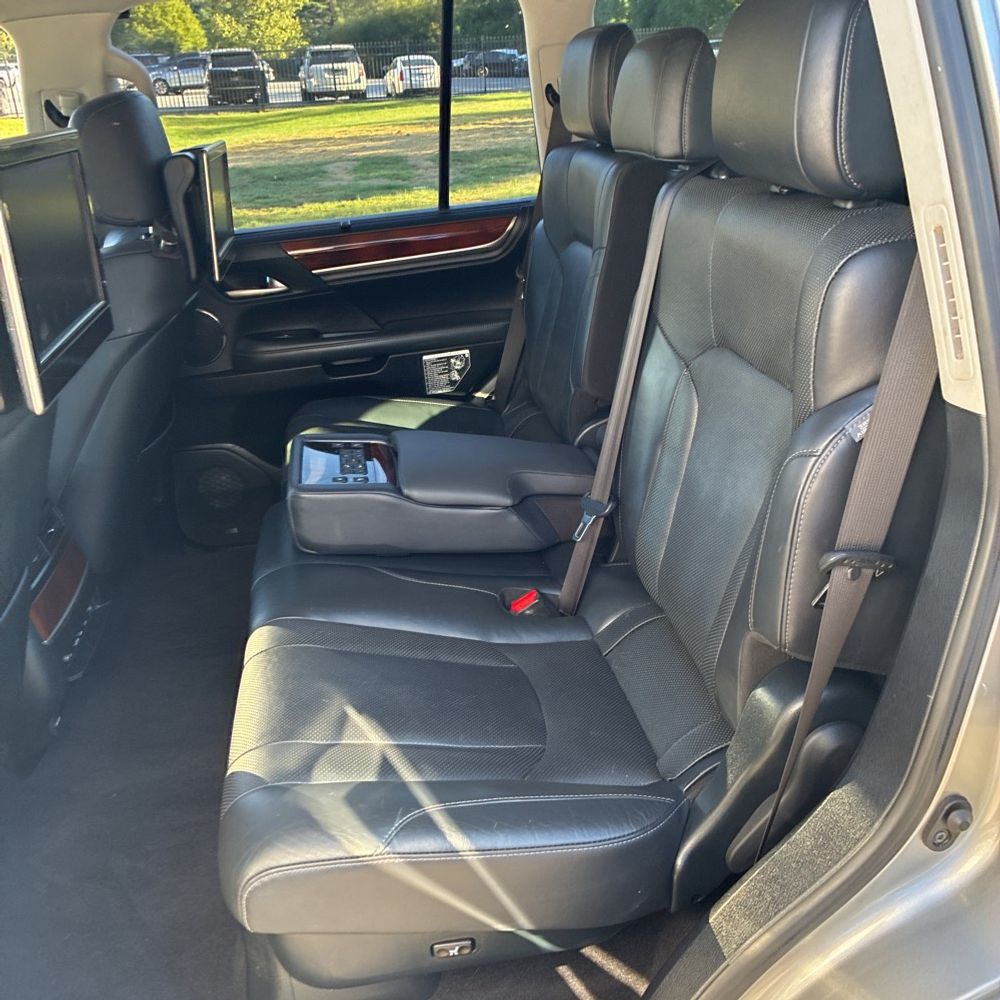 2019 Lexus LX 570 Three-Row