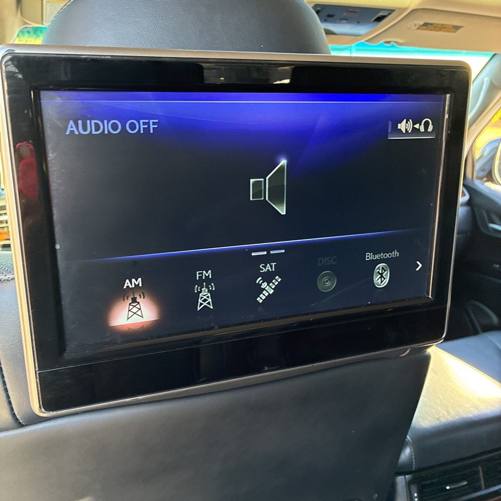 2019 Lexus LX 570 Three-Row