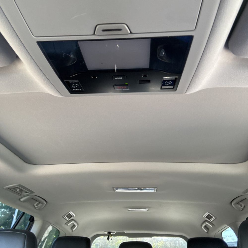 2019 Lexus LX 570 Three-Row