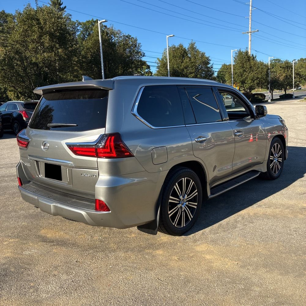 2019 Lexus LX 570 Three-Row