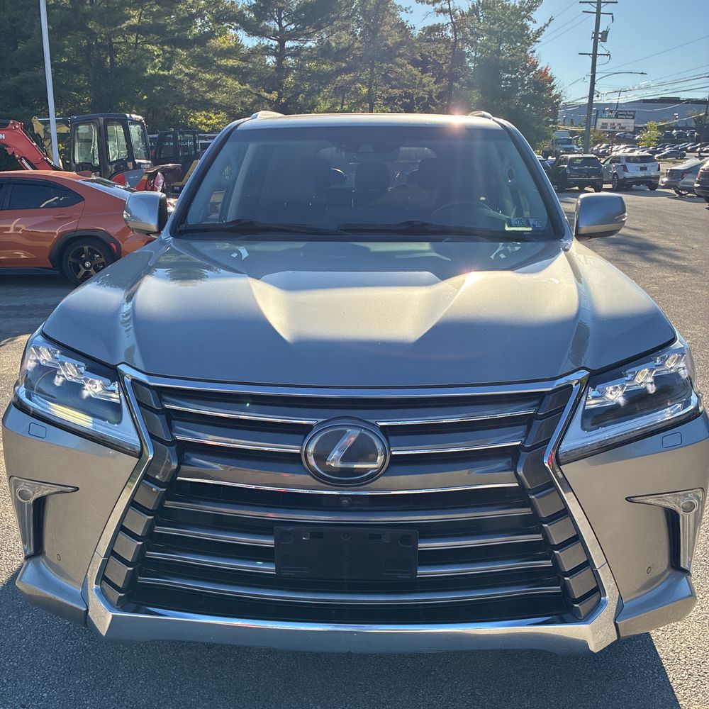2019 Lexus LX 570 Three-Row