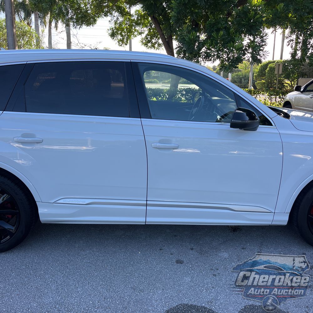 2023 Audi SQ7 Premium Plus