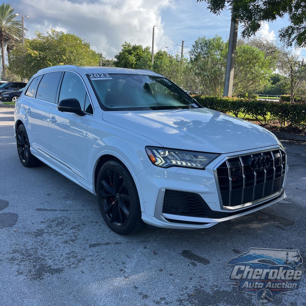 2023 Audi SQ7 Premium Plus