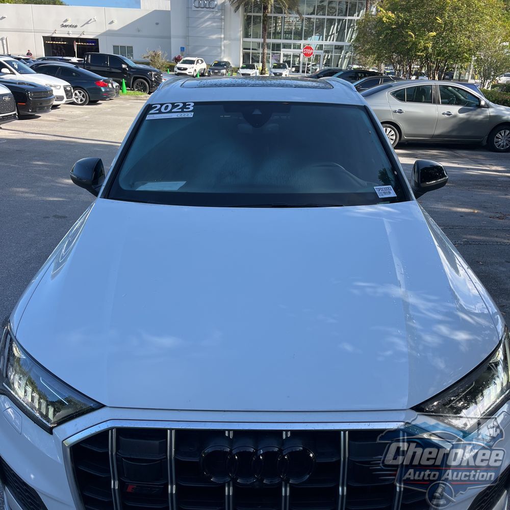 2023 Audi SQ7 Premium Plus