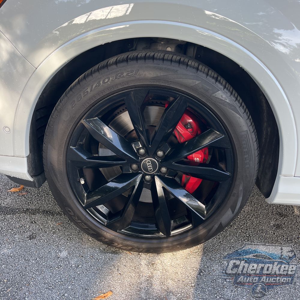 2023 Audi SQ7 Premium Plus