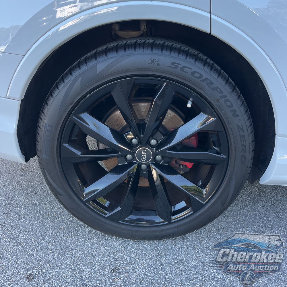 2023 Audi SQ7 Premium Plus