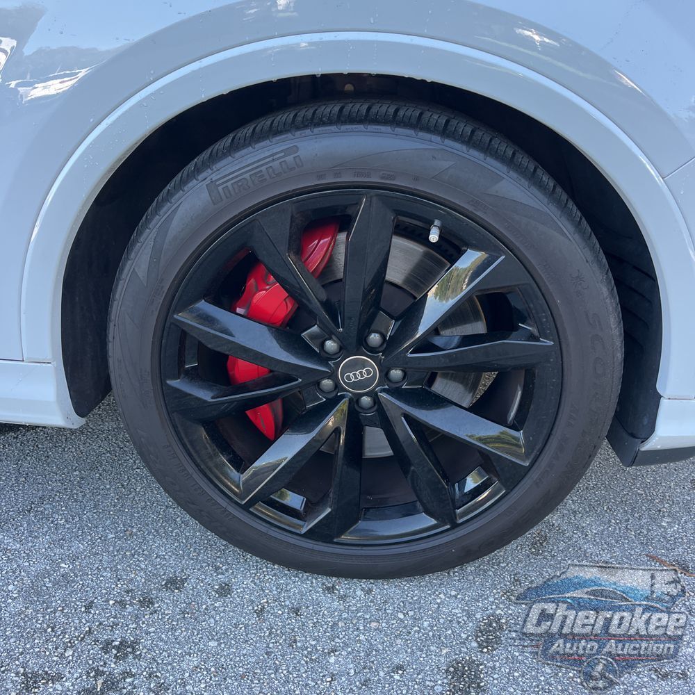 2023 Audi SQ7 Premium Plus