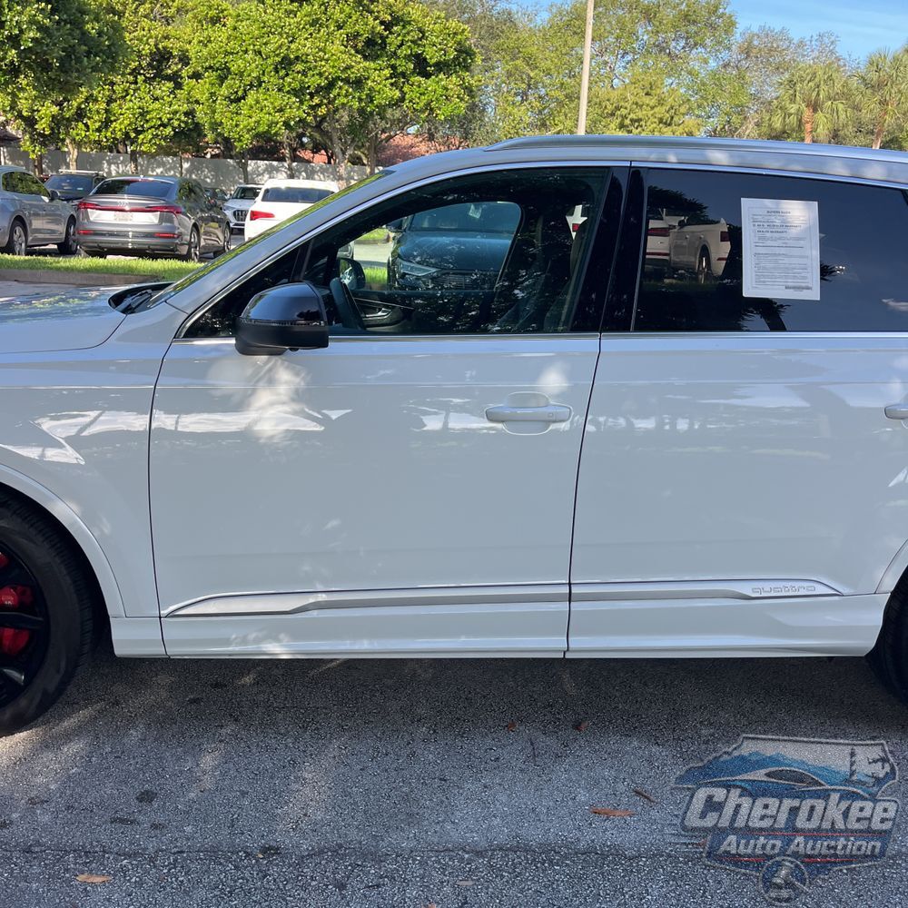 2023 Audi SQ7 Premium Plus