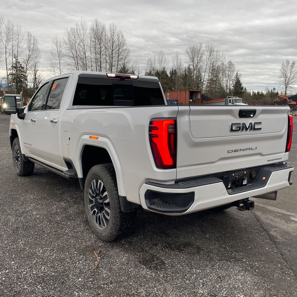 2024 GMC Sierra 3500 Denali Ultimate