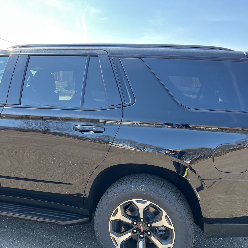 2025 GMC Yukon AT4