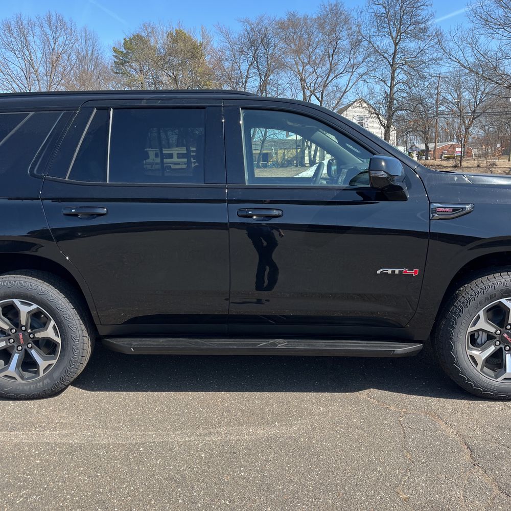 2025 GMC Yukon AT4