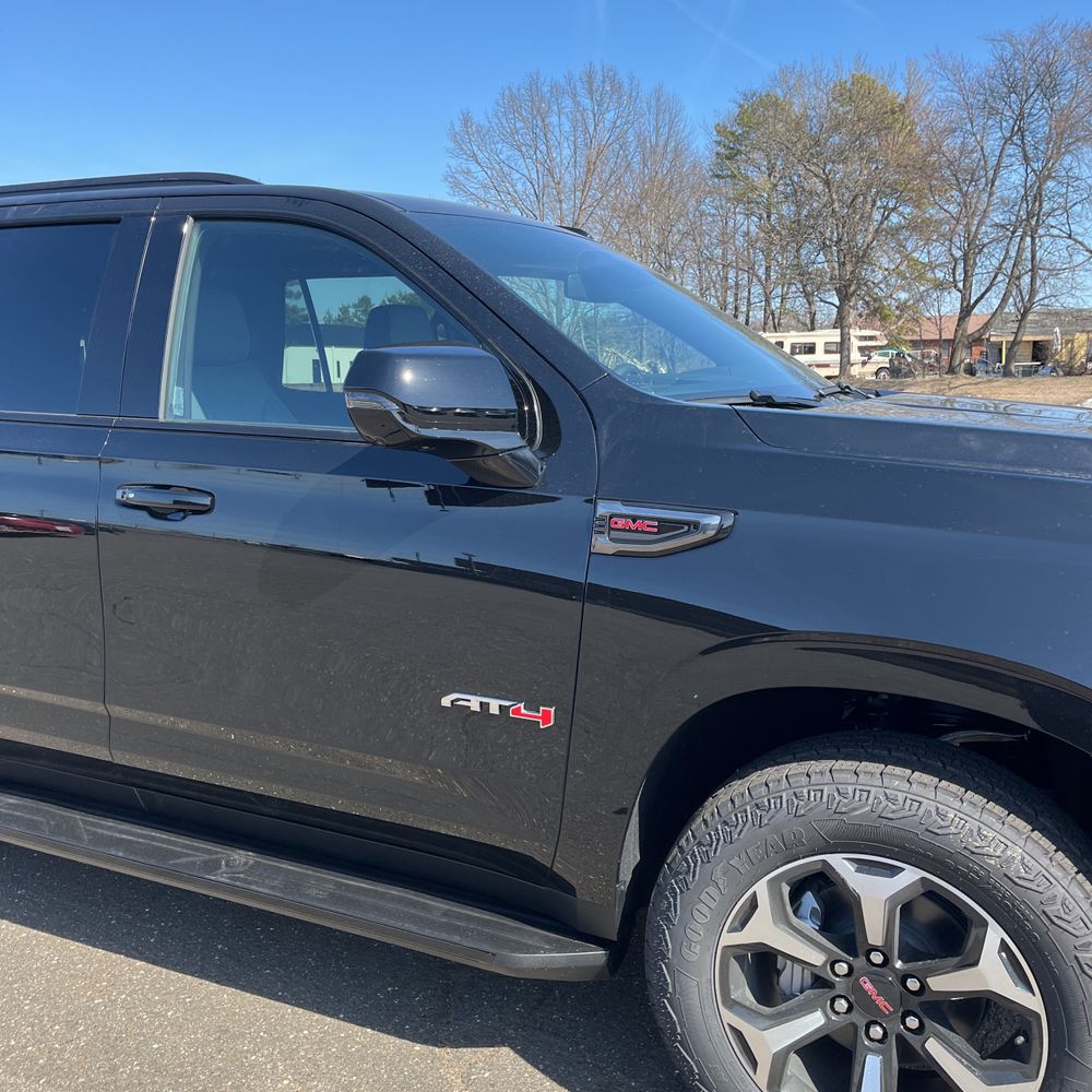 2025 GMC Yukon AT4