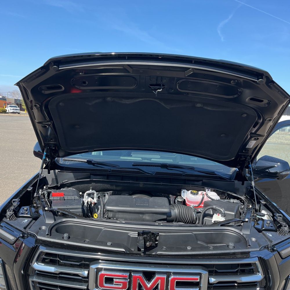 2025 GMC Yukon AT4