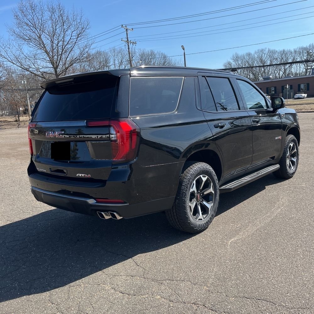 2025 GMC Yukon AT4