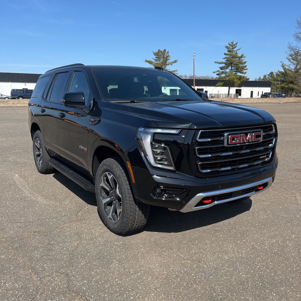 2025 GMC Yukon AT4