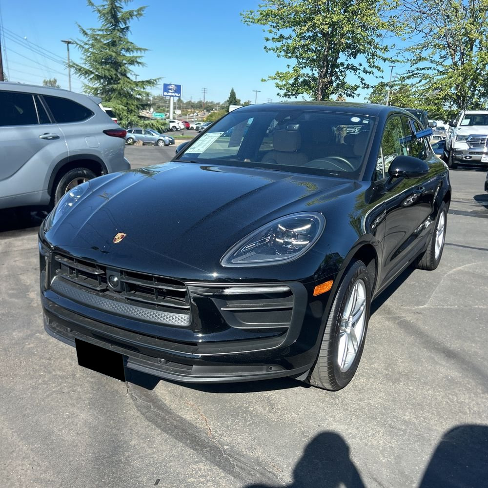 2024 Porsche Macan Base