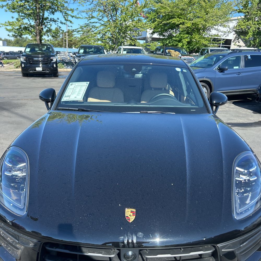 2024 Porsche Macan Base