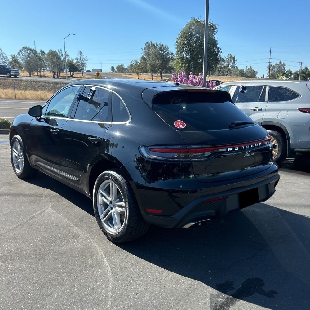 2024 Porsche Macan Base